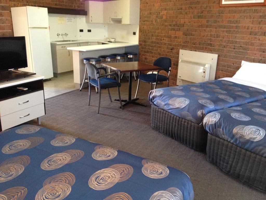 The Central Hotel Motel Lakes Entrance Værelse billede