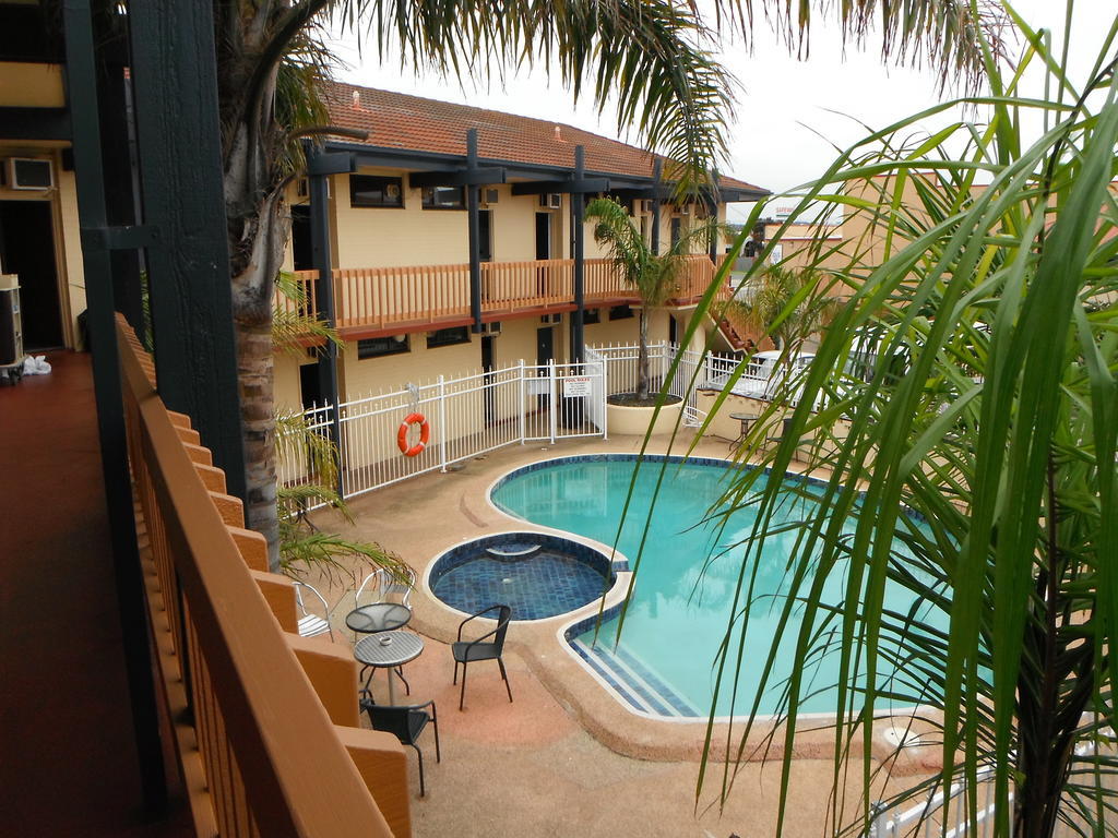 The Central Hotel Motel Lakes Entrance Eksteriør billede